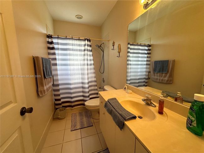 1930 Se 14 Th Ct, House other with 4 bedrooms, 2 bathrooms and null parking in Homestead FL | Image 4