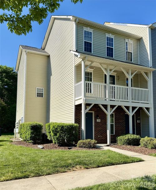 209-106 Locomotive Ln, Mooresville, NC, 28115-8523 | Card Image