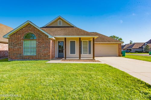 200 Oak Hill Ln, Youngsville, LA, 70592-6170 | Card Image