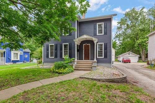 830 College Ave, Adrian, MI, 49221-2514 | Card Image
