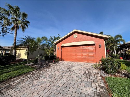 585 Grand Canal Dr, POINCIANA, FL, 34759-4352 | Card Image
