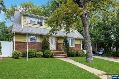 130 Mt Vernon St, Ridgefield Park, NJ, 07660-1740 | Card Image