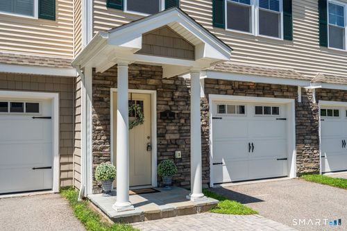 11-11 Village Xing, Niantic, CT, 06357-2362 | Card Image
