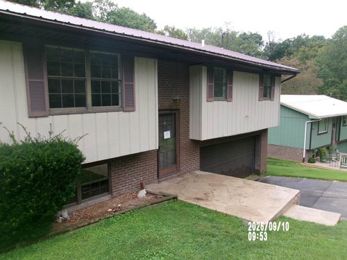 1720 Walnut St, Flatwoods, KY, 41139-1152 | Card Image