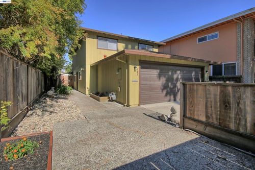 127 Walti St, Santa Cruz, CA, 95060-4238 | Card Image