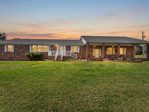 218 Deer Run Rd, Blackstone, VA, 23824-5210 | Card Image