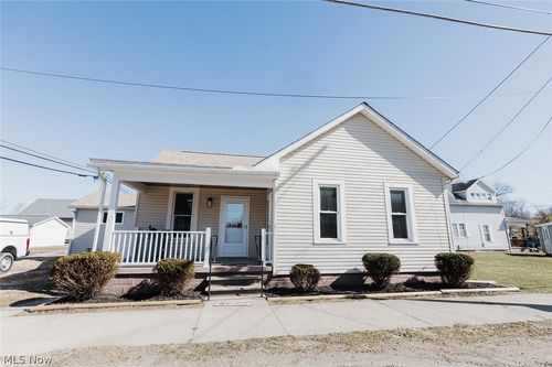 245 South St, Quaker City, OH, 43773-9438 | Card Image