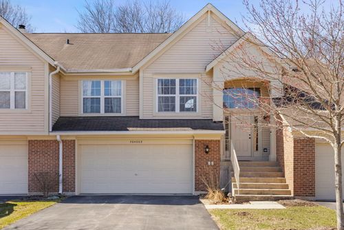 0-30W002 Willow Ln, Warrenville, IL, 60555-1025 | Card Image