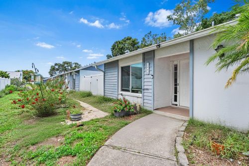 2042 Sheffield Ct, Oldsmar, FL, 34677-2552 | Card Image