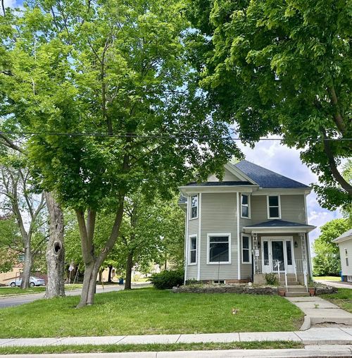 1527 7th St, Peru, IL, 61354-2729 | Card Image