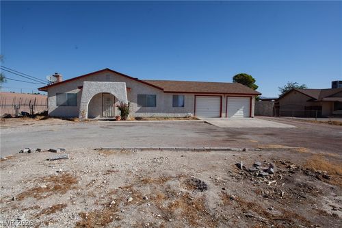6520 W Ann Rd, Las Vegas, NV, 89130-1214 | Card Image