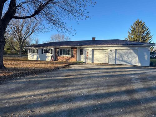 136 W Meek Dr, Bunker Hill, IN, 46914-9638 | Card Image