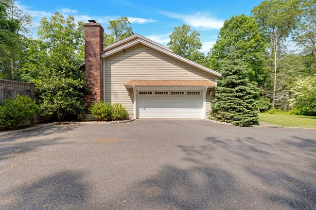 19 Maplecrest Dr, House other with 4 bedrooms, 3 bathrooms and null parking in Danbury CT | Image 33