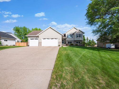 1101 Madisson St, Alexandria, MN, 56308-4697 | Card Image
