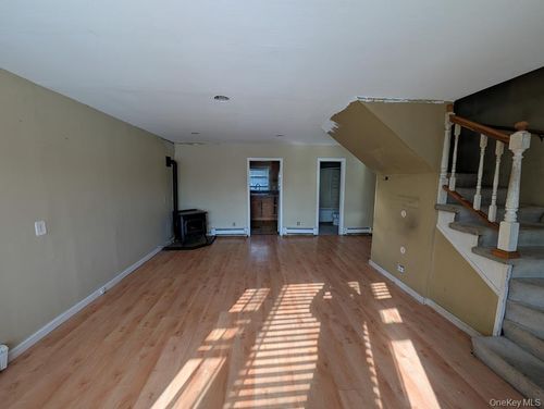 219 Elm Rd, Mahopac, NY, 10541-1001 | Card Image