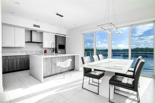 2n-6100 N Ocean Dr, Hollywood, FL, 33019-4641 | Card Image