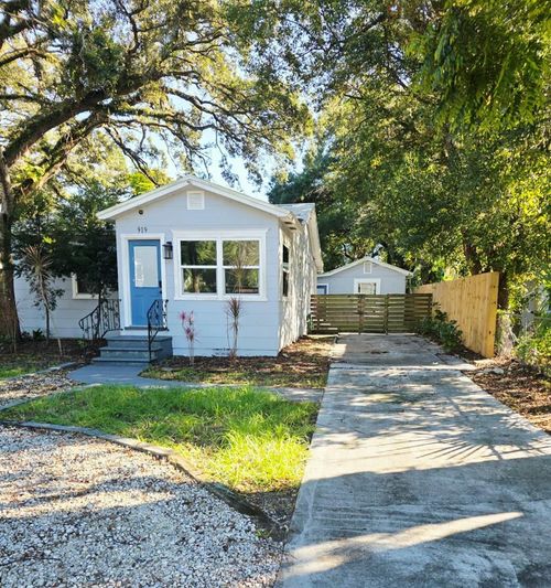 919 E Flora St, Tampa, FL, 33604-5049 | Card Image