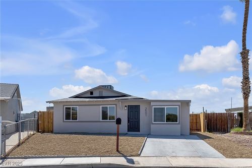 3501 Orvis St, North Las Vegas, NV, 89030-4624 | Card Image