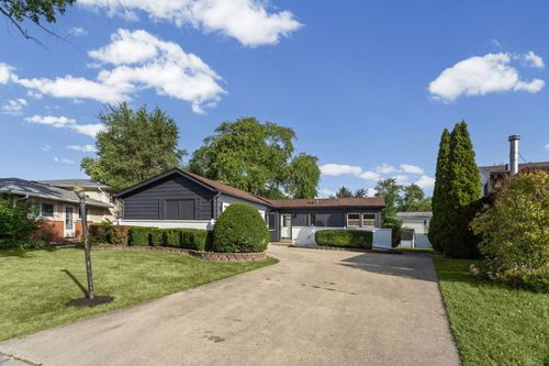 160 Lancaster Ln, Des Plaines, IL, 60018-1207 | Card Image