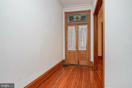 627 N 32nd St, PHILADELPHIA, PA, 19104-2033 | Card Image