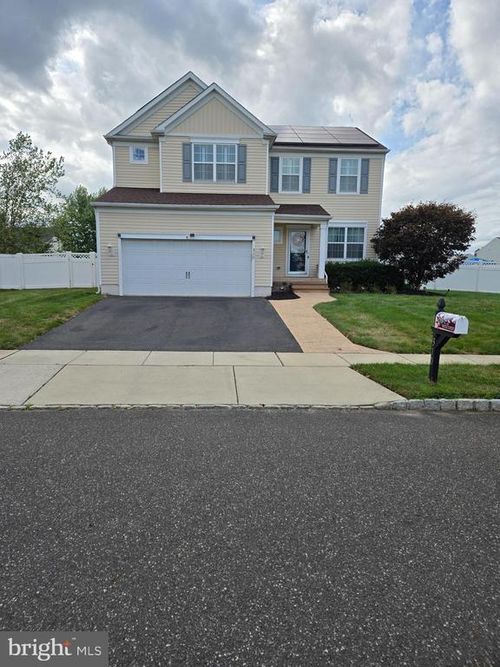 310 Pigott Dr, Florence, NJ, 08518-4029 | Card Image