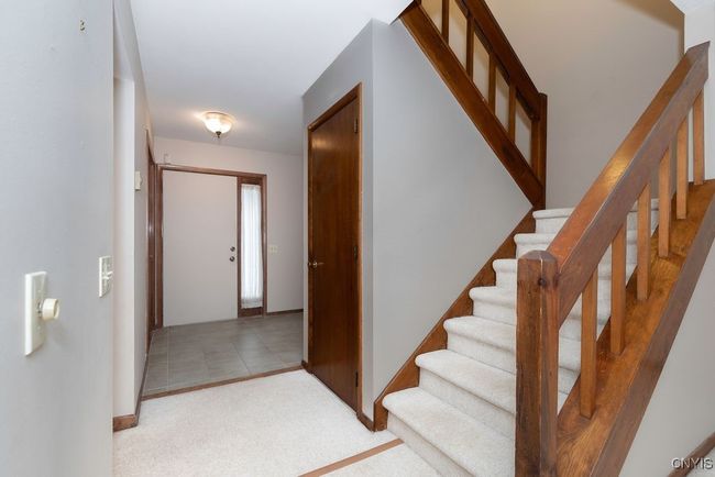 Foyer entrance! | Image 21