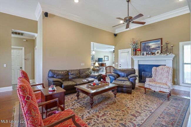 05-1012 Woodbridge Dr | Image 5