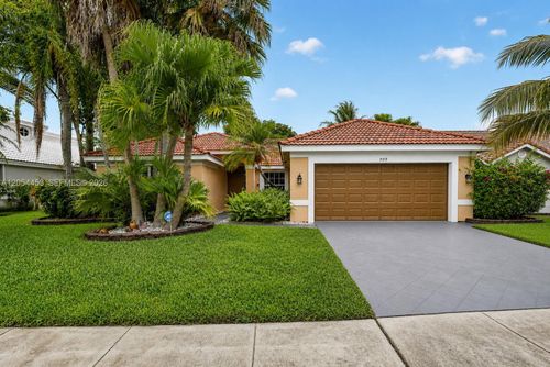 709 Nw 177th Ave, Pembroke Pines, FL, 33029-3153 | Card Image