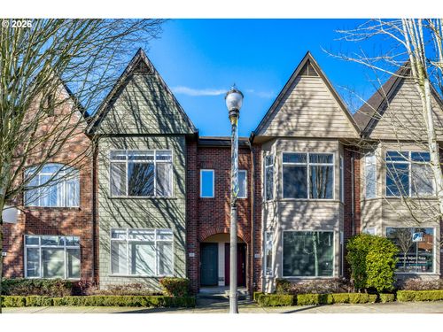 2408 Main St, Vancouver, WA, 98660-2663 | Card Image