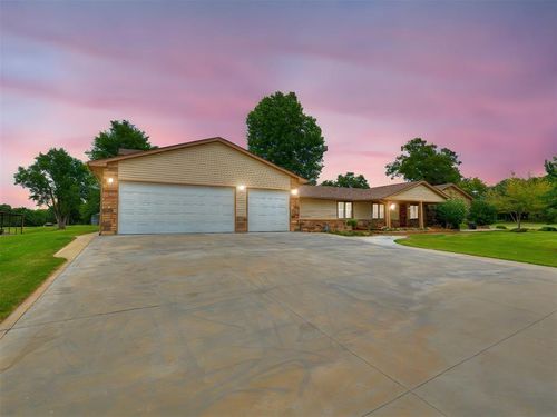 2264 County Road 1350, Blanchard, OK, 73010-3660 | Card Image
