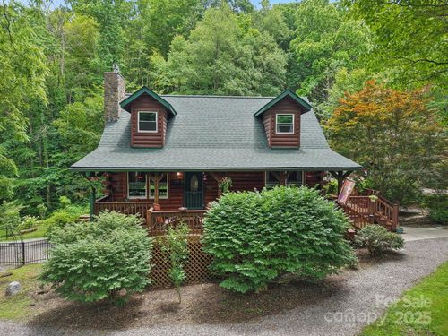 17 Cripple Creek Dr, Waynesville, NC, 28785-7265 | Card Image