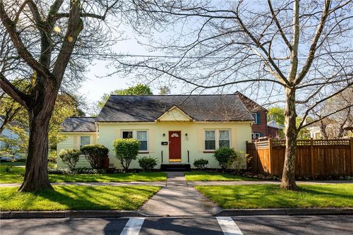 103 Franklin St, Ithaca, NY, 14850-3527 | Card Image
