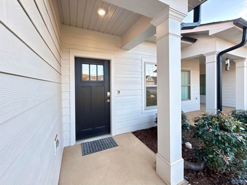 121 Little Britain St, Madison, AL, 35758-5016 | Card Image
