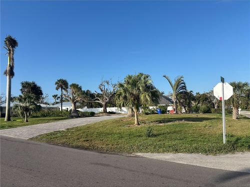 4701 Bethel Creek Dr, Vero Beach, FL, 32963-1446 | Card Image