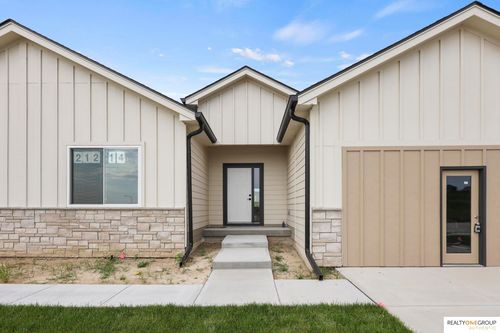 21214 Camden Ave, Elkhorn, NE, 68022 | Card Image