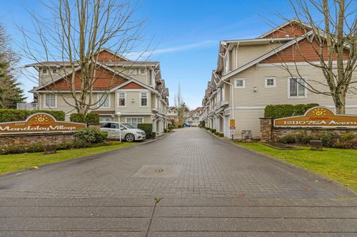 18-12110 75a Ave, Surrey, BC, V3W1M1 | Card Image