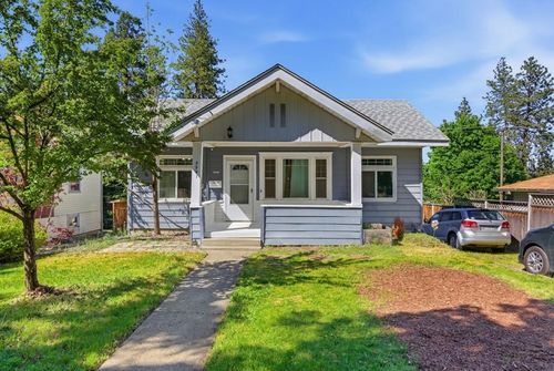 2921 E 17th Ave, Spokane, WA, 99223-5132 | Card Image