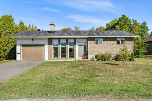 175 Roxanne St, Clarence Creek, ON, K0A1N0 | Card Image