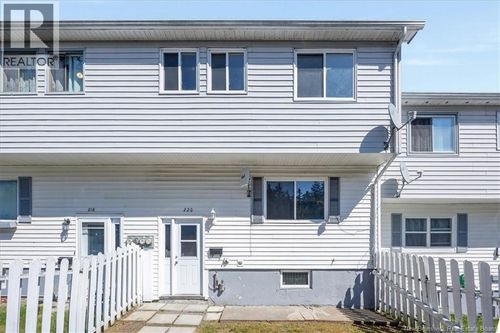 220 Tartan St, Saint John, NB, E2K2R7 | Card Image