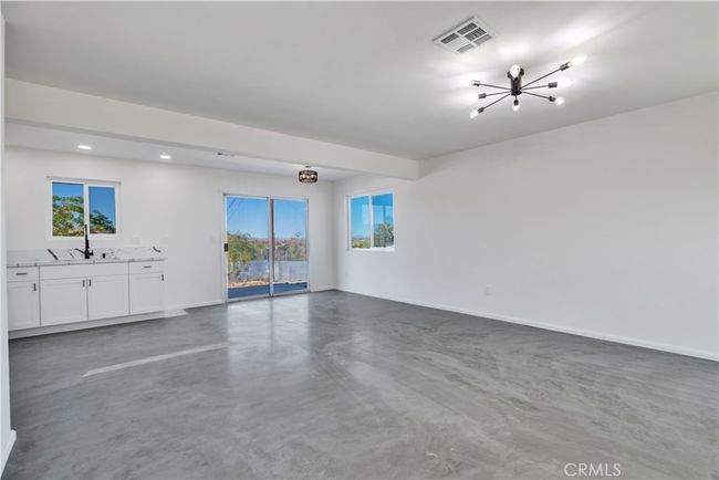61638 La Jolla Dr, House other with 4 bedrooms, 2 bathrooms and null parking in Joshua Tree CA | Image 7