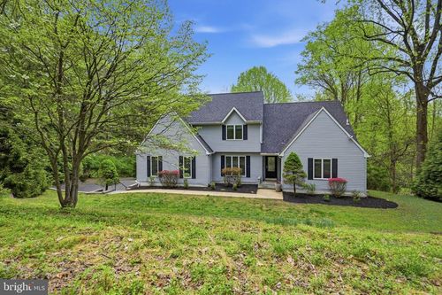 3819 Mill Creek Rd, Hockessin, DE, 19707-9104 | Card Image