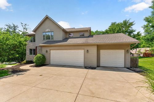 726 Alpine Cir, Heath, OH, 43056-1790 | Card Image