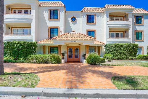12-7560 East Dr, San Diego, CA, 92110 | Card Image