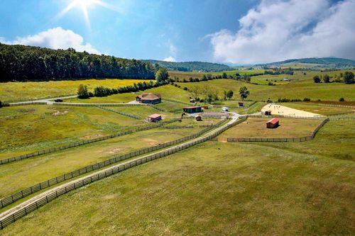 747 New Providence Rd, Raphine, VA, 24472-2152 | Card Image