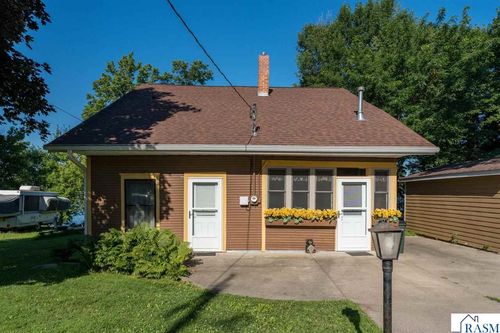 911 N Reed Street, Waterville, MN, 56096 | Card Image