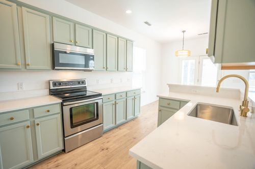 243 Cameron St, Summerville, SC, 29486-5362 | Card Image