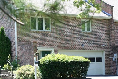 505 Selkirk Dr, Maryville, TN, 37803-6749 | Card Image