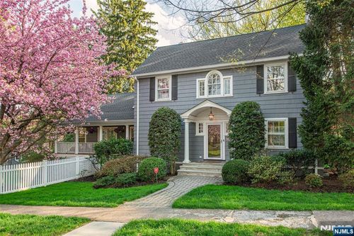 76 Club Rd, Montclair, NJ, 07043-2548 | Card Image