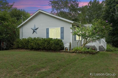 1007 Orchard Ave, South Haven, MI, 49090-9537 | Card Image