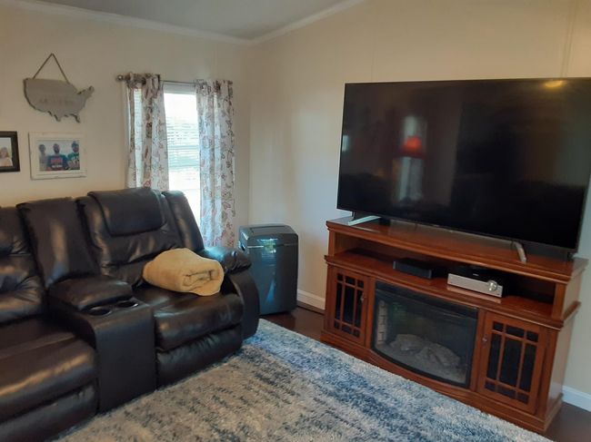 58 Mobile Dr, House other with 3 bedrooms, 2 bathrooms and null parking in Hudson NH | Image 11